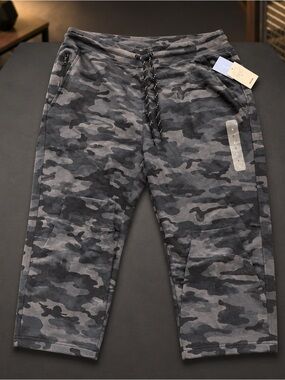 GAP Men's Camo Jogger Pants - Gray/Black NWT SIZE SMALL